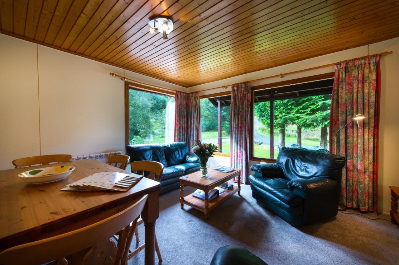 Kestrel Chalet Villa Crianlarich Exterior photo